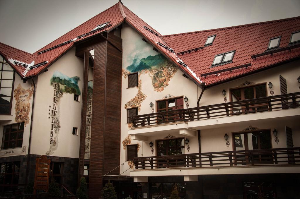 פויאנה ברשוב Edelweiss Poiana Hotels מראה חיצוני תמונה