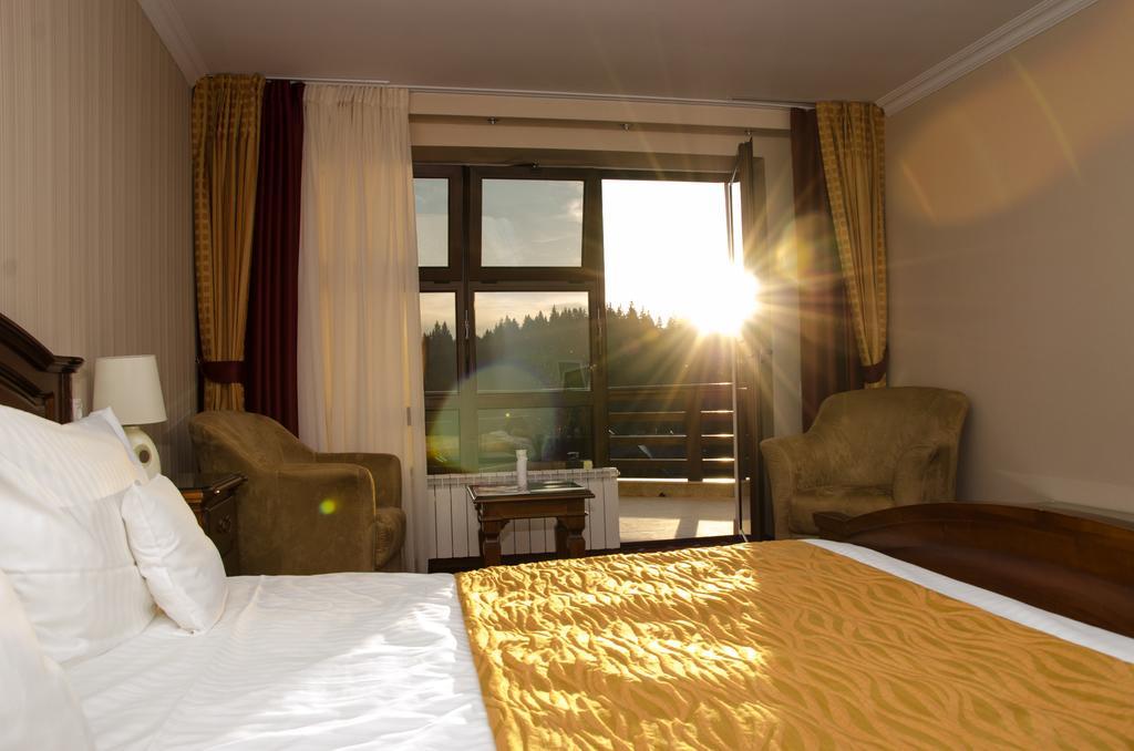 פויאנה ברשוב Edelweiss Poiana Hotels מראה חיצוני תמונה