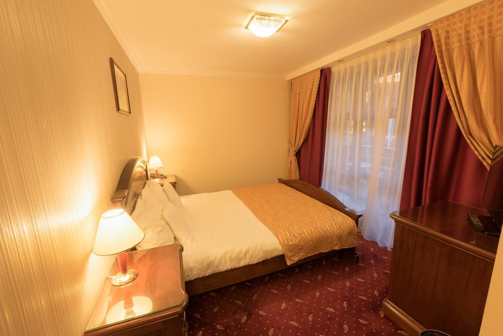 פויאנה ברשוב Edelweiss Poiana Hotels חדר תמונה