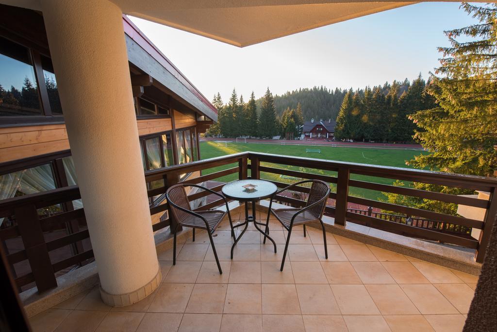 פויאנה ברשוב Edelweiss Poiana Hotels מראה חיצוני תמונה