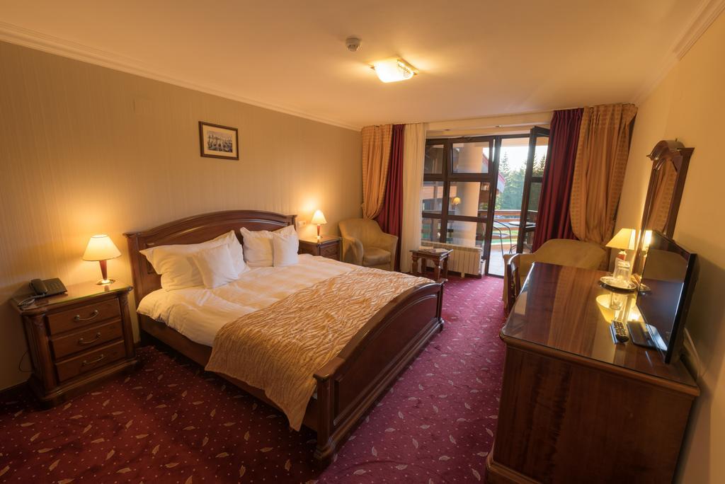 פויאנה ברשוב Edelweiss Poiana Hotels מראה חיצוני תמונה