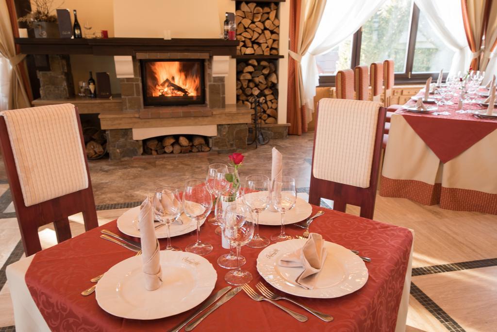 פויאנה ברשוב Edelweiss Poiana Hotels מראה חיצוני תמונה