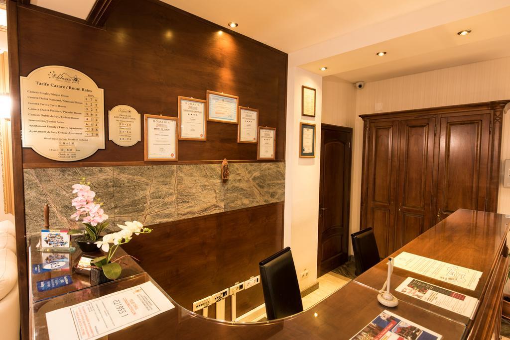 פויאנה ברשוב Edelweiss Poiana Hotels מראה חיצוני תמונה